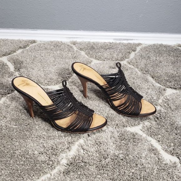 Giuseppe Zanotti Pissi Black Leather Sandal Heels, Size 38.5, U.S 8.5 - Picture 13 of 13